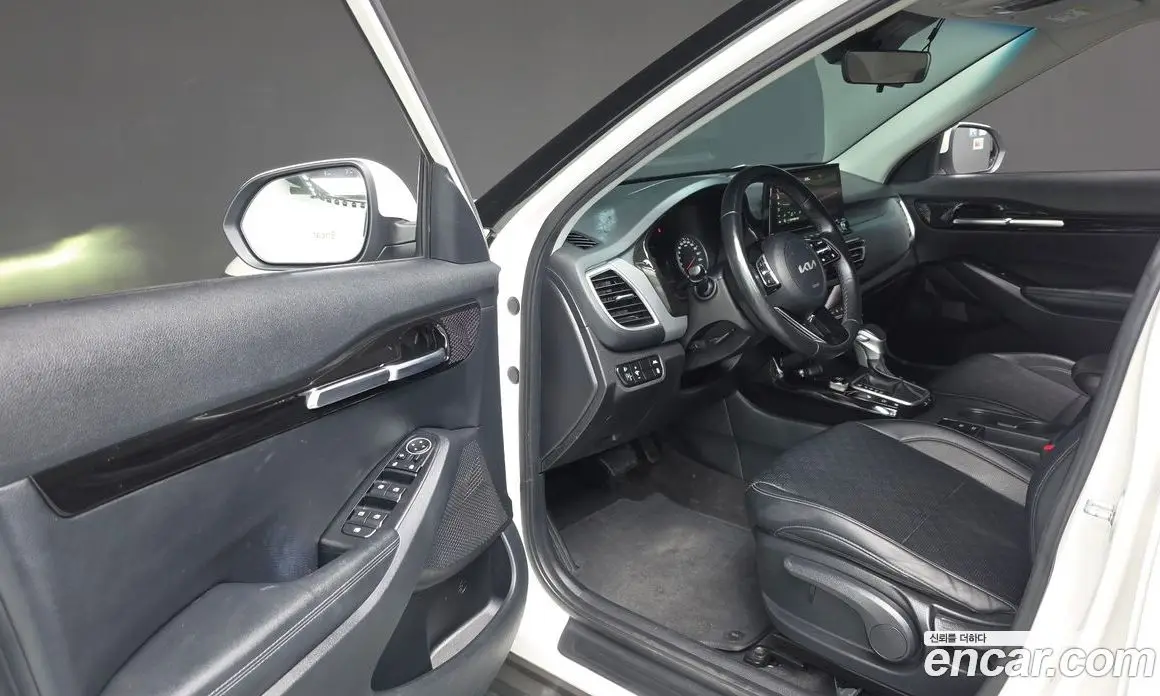Kia Seltos 2022 1.6 автомат (гидро), фото 13 Kia Seltos 2022 1.6 автомат (гидро), фото 13