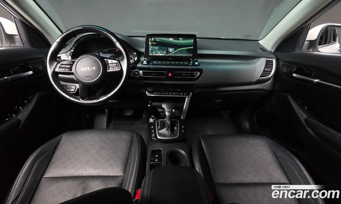 Kia Seltos 2022 1.6 автомат (гидро), фото 10 Kia Seltos 2022 1.6 автомат (гидро), фото 10