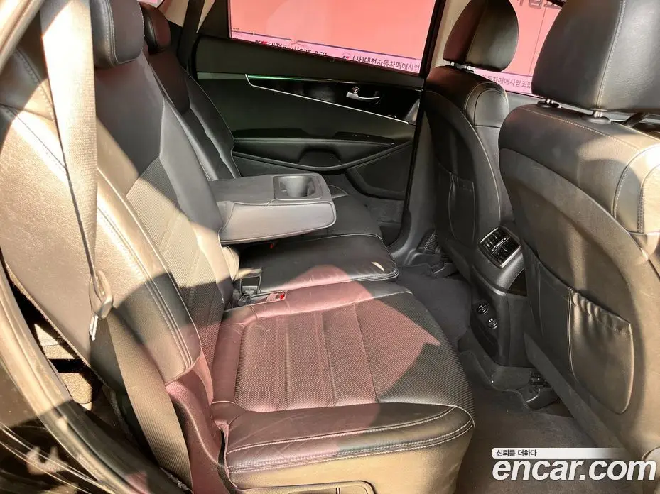 Kia Sorento 2018 2.0 автомат (гидро), фото 19 Kia Sorento 2018 2.0 автомат (гидро), фото 19