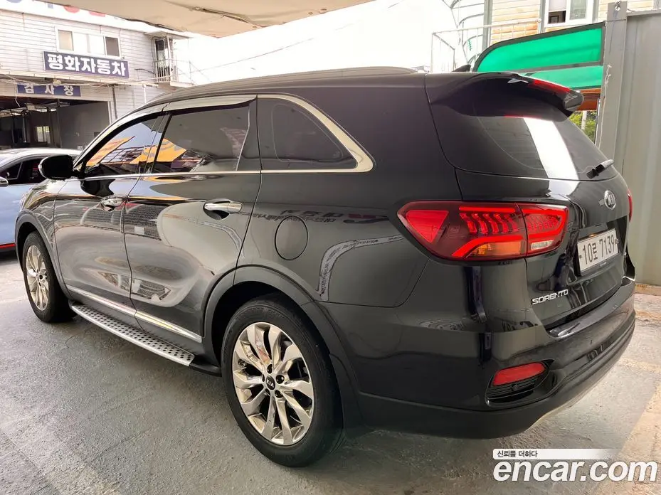 Kia Sorento 2018 2.0 автомат (гидро), фото 3 Kia Sorento 2018 2.0 автомат (гидро), фото 3