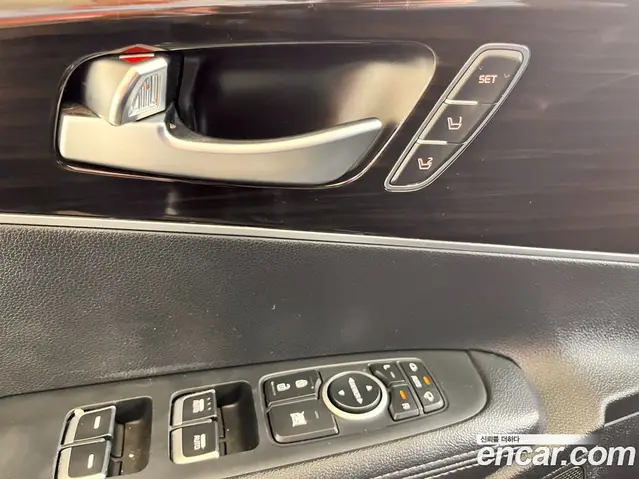 Kia Sorento 2018 2.0 автомат (гидро), миниатюра 9 Kia Sorento 2018 2.0 автомат (гидро), миниатюра 9