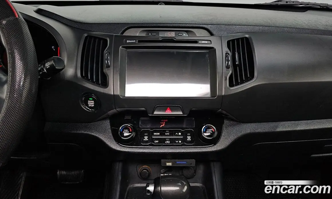Kia Sportage 2012 2.0 автомат (гидро), фото 14