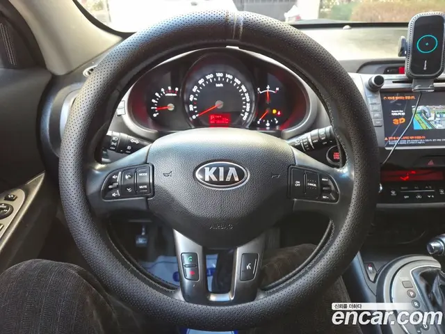 Kia Sportage 2013 2.0 автомат (гидро), миниатюра 11