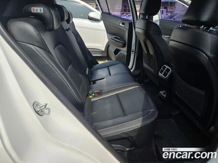 Kia Sportage 2018 2.0 автомат (гидро), фото 13