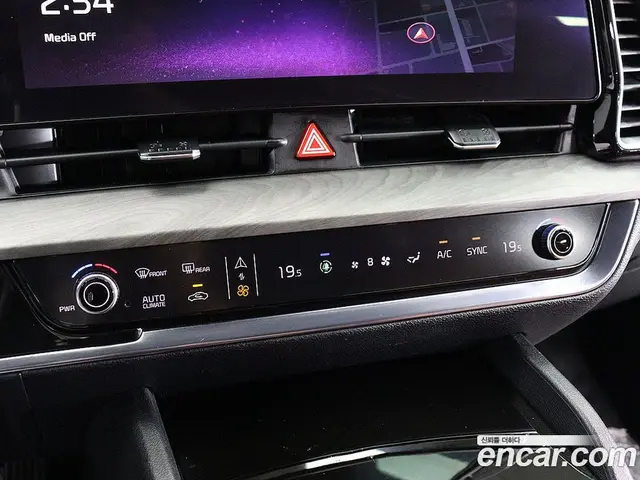 Kia Sportage 2021 2.0 автомат (гидро), миниатюра 9