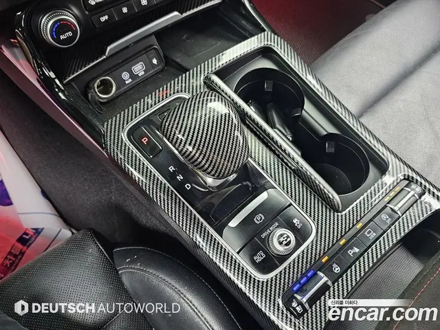 Kia Stinger 2018 2.0 автомат (гидро), миниатюра 9