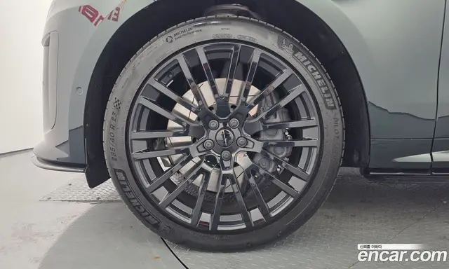 Land Rover Range Rover Sport 2026 4.4 автомат (гидро), миниатюра 8