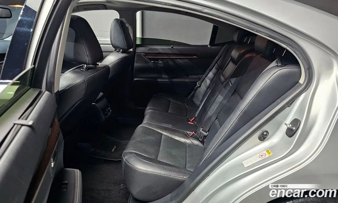 Lexus ES 2012 3.5 автомат (гидро), фото 12 Lexus ES 2012 3.5 автомат (гидро), фото 12