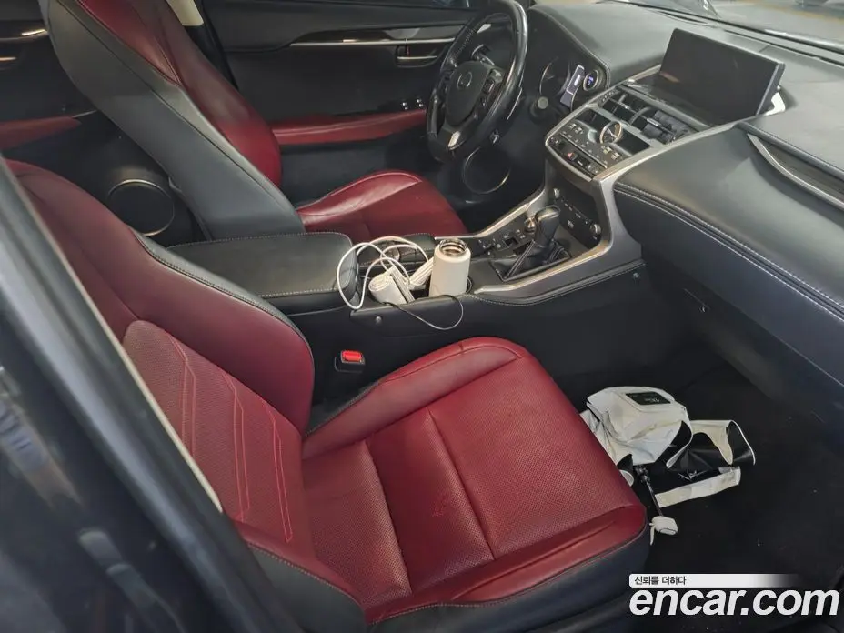 Lexus NX 2021 2.5 автомат (гидро), фото 3