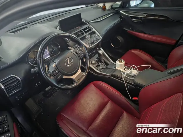 Lexus NX 2021 2.5 автомат (гидро), миниатюра 4