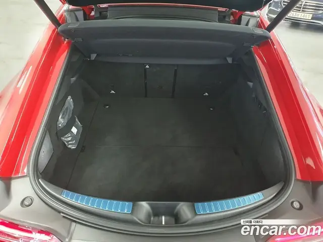 Mercedes-Benz AMG GT 2022 3.0 автомат (гидро), миниатюра 11