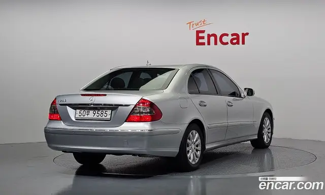 Mercedes-Benz E-Class 2008 3.0 автомат (гидро), миниатюра 2