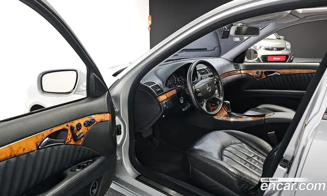 Mercedes-Benz E-Class 2008 3.0 автомат (гидро), миниатюра 11