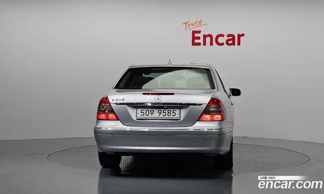 Mercedes-Benz E-Class 2008 3.0 автомат (гидро), миниатюра 4