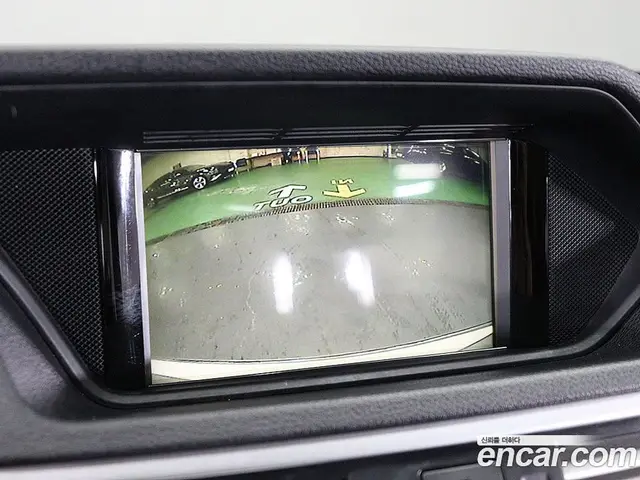 Mercedes-Benz E-Class 2012 3.5 автомат (гидро), миниатюра 11 Mercedes-Benz E-Class 2012 3.5 автомат (гидро), миниатюра 11