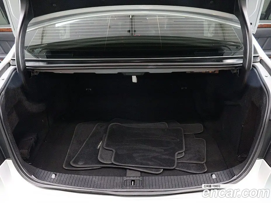 Mercedes-Benz E-Class 2012 3.5 автомат (гидро), фото 20 Mercedes-Benz E-Class 2012 3.5 автомат (гидро), фото 20