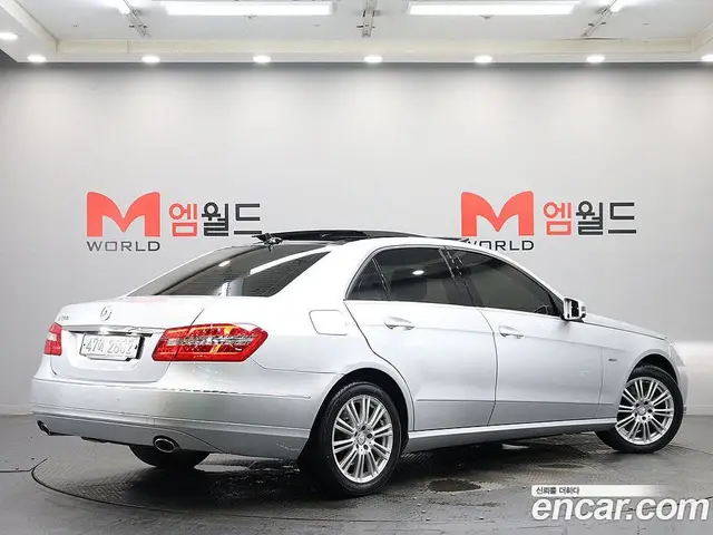 Mercedes-Benz E-Class 2012 3.5 автомат (гидро), миниатюра 3 Mercedes-Benz E-Class 2012 3.5 автомат (гидро), миниатюра 3