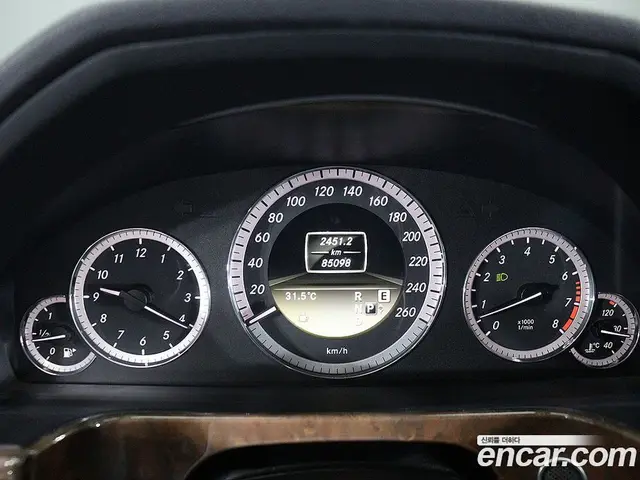 Mercedes-Benz E-Class 2012 3.5 автомат (гидро), миниатюра 6 Mercedes-Benz E-Class 2012 3.5 автомат (гидро), миниатюра 6