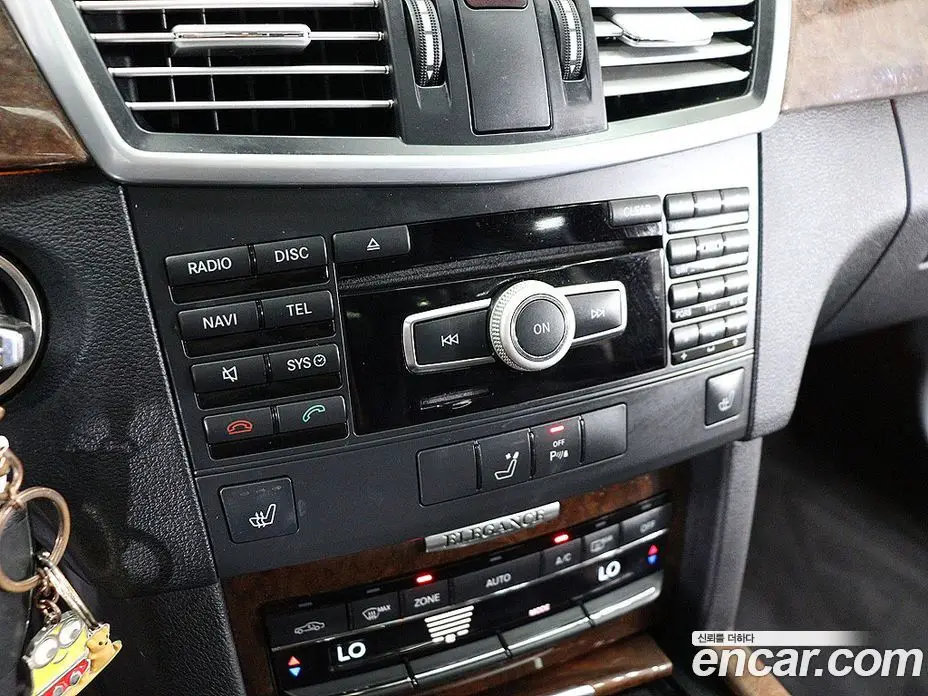Mercedes-Benz E-Class 2012 3.5 автомат (гидро), фото 10 Mercedes-Benz E-Class 2012 3.5 автомат (гидро), фото 10