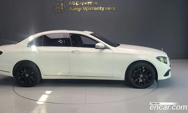 Mercedes-Benz E-Class 2019 1.9 автомат (гидро), миниатюра 5 Mercedes-Benz E-Class 2019 1.9 автомат (гидро), миниатюра 5