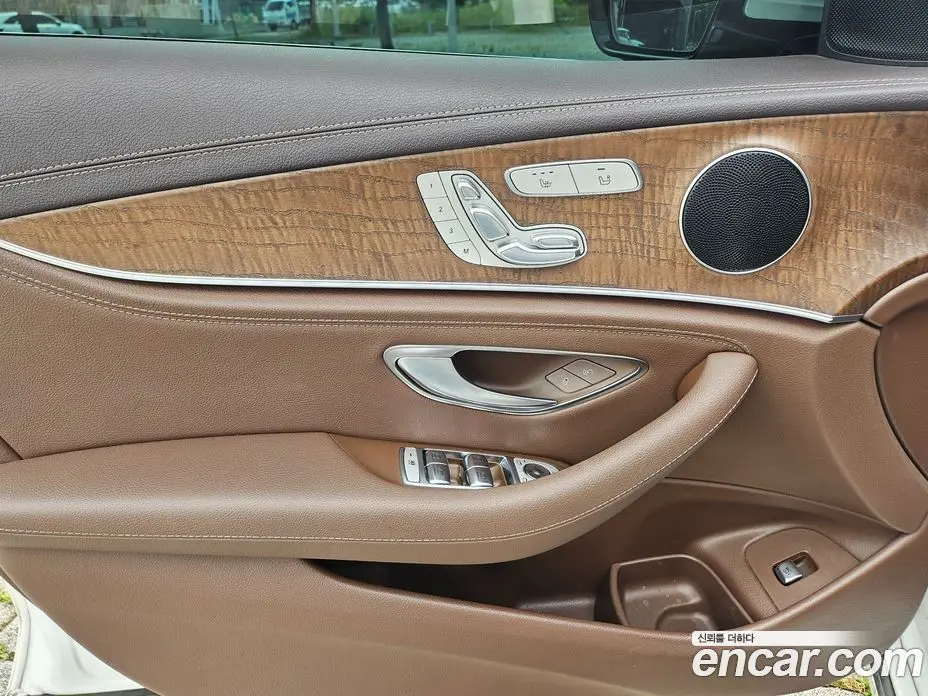 Mercedes-Benz E-Class 2019 1.9 автомат (гидро), фото 11