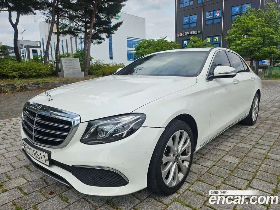 Mercedes-Benz E-Class 2019 1.9 автомат (гидро), фото 3
