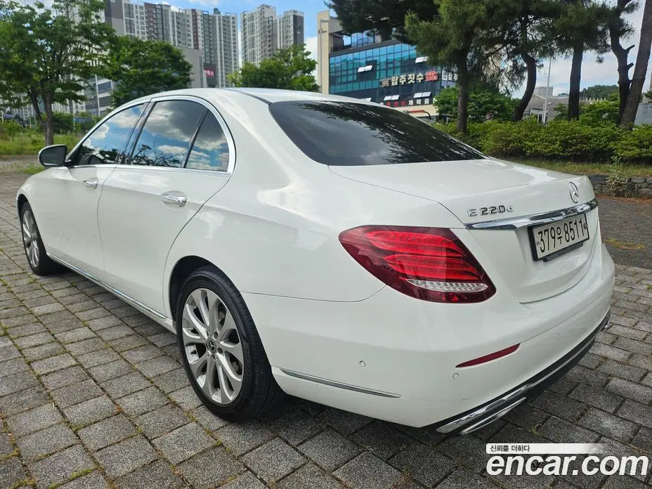 Mercedes-Benz E-Class 2019 1.9 автомат (гидро), фото 5