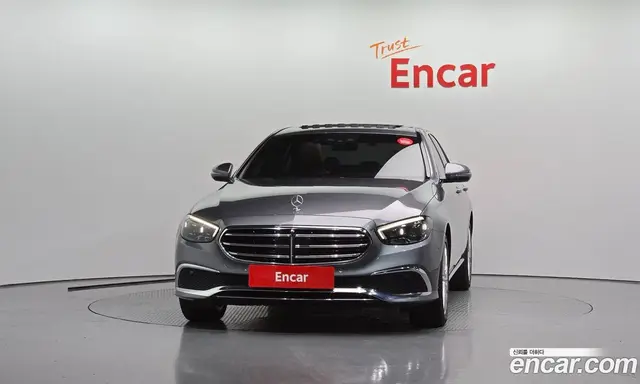 Mercedes-Benz E-Class 2021 2.0 автомат (гидро), миниатюра 3