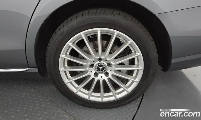 Mercedes-Benz E-Class 2021 2.0 автомат (гидро), миниатюра 7
