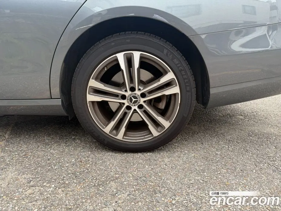 Mercedes-Benz E-Class 2021 2.0 автомат (гидро), фото 5
