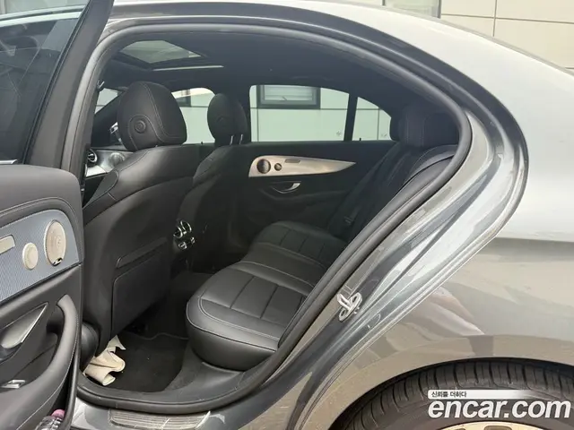 Mercedes-Benz E-Class 2021 2.0 автомат (гидро), миниатюра 10