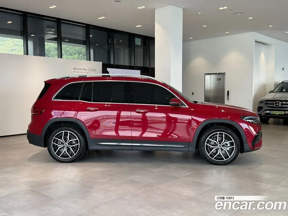 Mercedes-Benz EQB 2024 0.2 автомат (гидро), фото 9