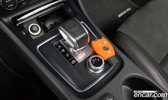 Mercedes-Benz GLA-Class 2018 2.0 автомат (гидро), миниатюра 11