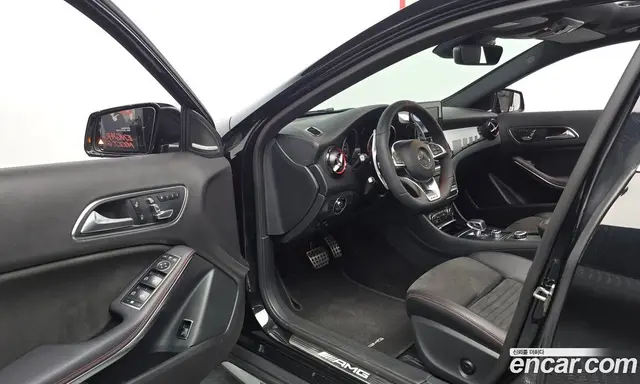Mercedes-Benz GLA-Class 2018 2.0 автомат (гидро), миниатюра 12