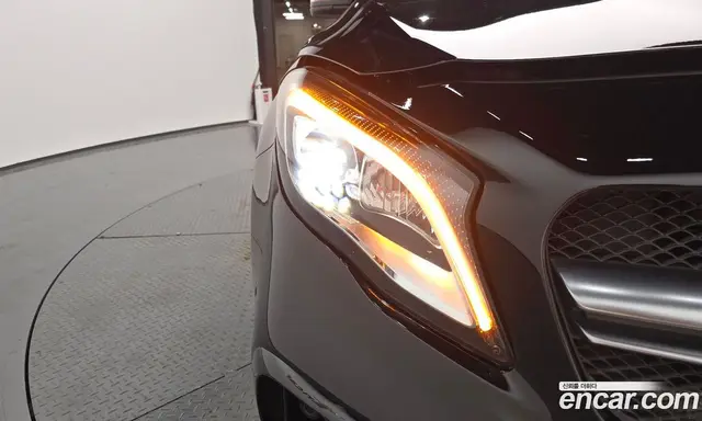 Mercedes-Benz GLA-Class 2018 2.0 автомат (гидро), миниатюра 7