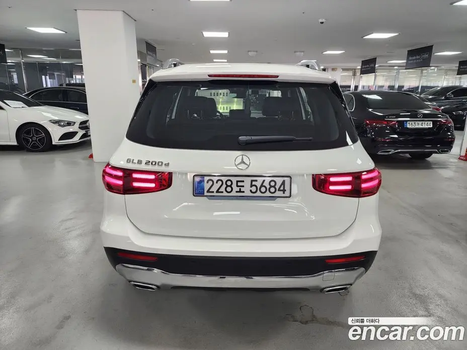 Mercedes-Benz GLB-Class 2025 1.9 автомат (гидро), фото 3