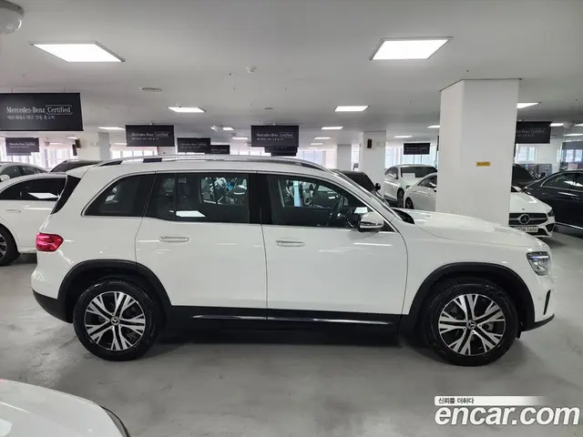 Mercedes-Benz GLB-Class 2025 1.9 автомат (гидро), миниатюра 5