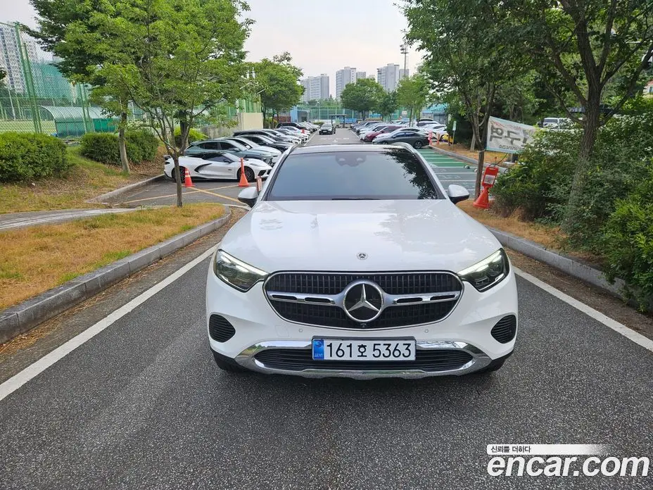 Mercedes-Benz GLC-Class 2024 2.0 автомат (гидро), фото 2 Mercedes-Benz GLC-Class 2024 2.0 автомат (гидро), фото 2