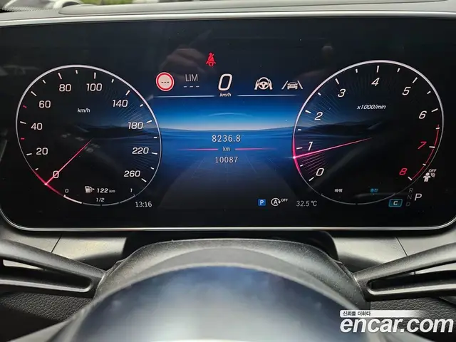Mercedes-Benz GLC-Class 2024 2.0 автомат (гидро), миниатюра 5 Mercedes-Benz GLC-Class 2024 2.0 автомат (гидро), миниатюра 5