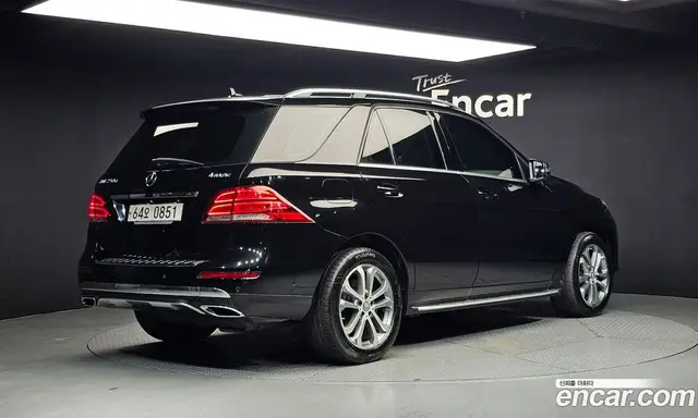 Mercedes-Benz GLE-Class 2016 2.1 автомат (гидро), миниатюра 2