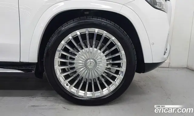 Mercedes-Benz GLS-Class 2025 4.0 автомат (гидро), миниатюра 5