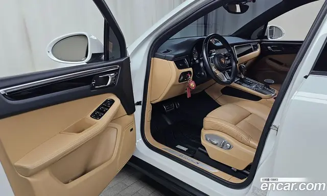 Porsche Macan 2016 3.0 автомат (гидро), миниатюра 10 Porsche Macan 2016 3.0 автомат (гидро), миниатюра 10