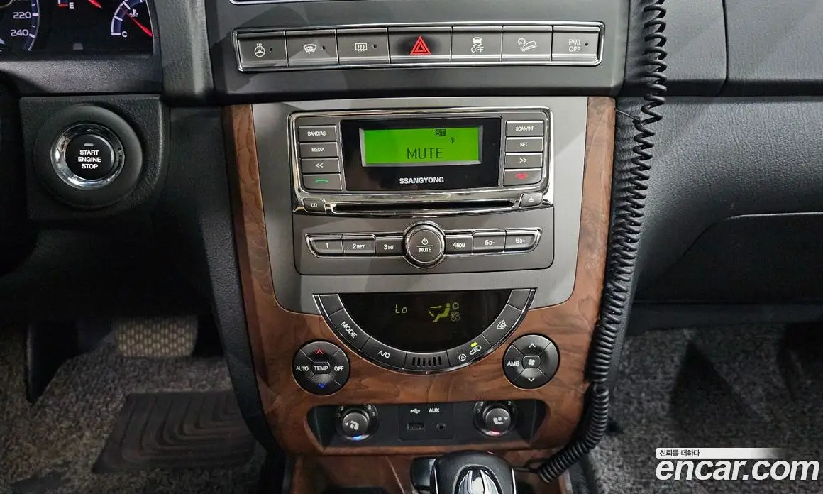 SsangYong Rexton 2016 2.2 автомат (гидро), фото 18 SsangYong Rexton 2016 2.2 автомат (гидро), фото 18