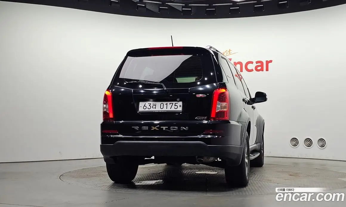 SsangYong Rexton 2016 2.2 автомат (гидро), фото 4 SsangYong Rexton 2016 2.2 автомат (гидро), фото 4