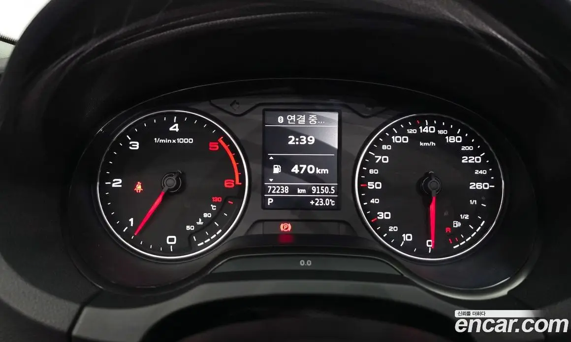 Audi A3 2015 1.6 автомат (гидро), фото 8