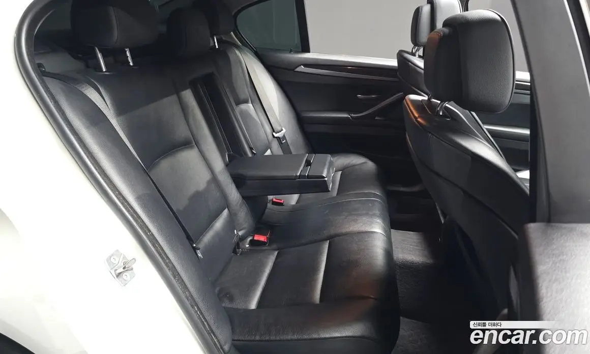 BMW 5 серия 2011 2.0 автомат (гидро), фото 12