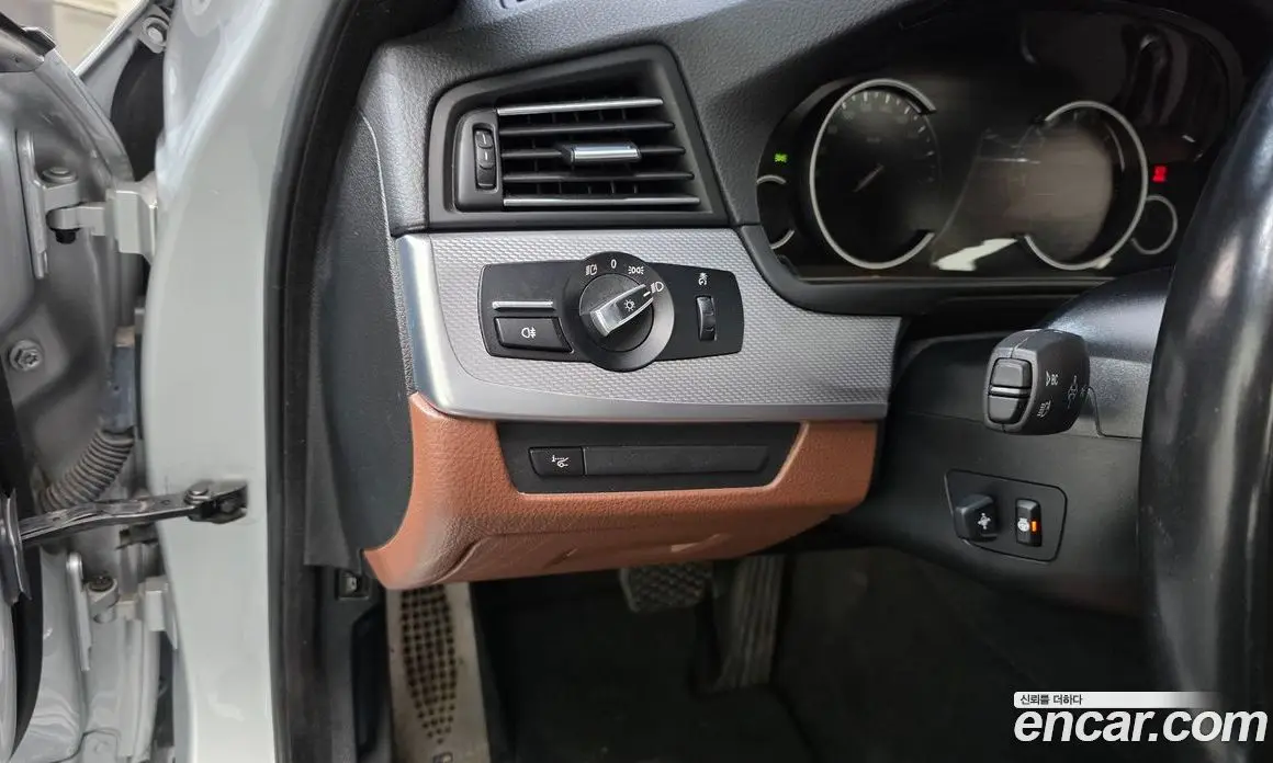 BMW 5 серия 2015 3.0 автомат (гидро), фото 14