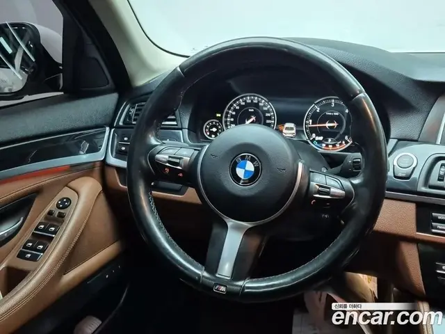 BMW 5 серия 2016 2.0 автомат (гидро), миниатюра 11