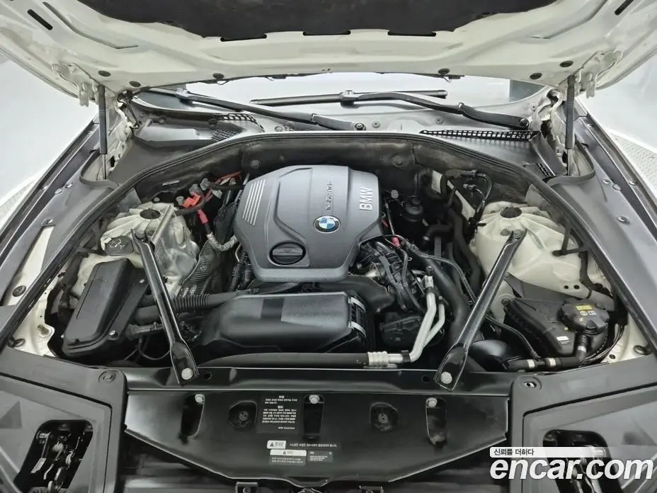 BMW 5 серия 2016 2.0 автомат (гидро), фото 17