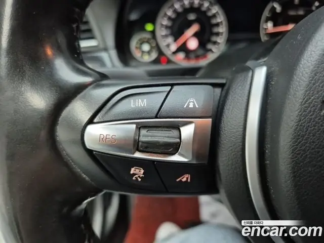 BMW 5 серия 2016 2.0 автомат (гидро), миниатюра 7